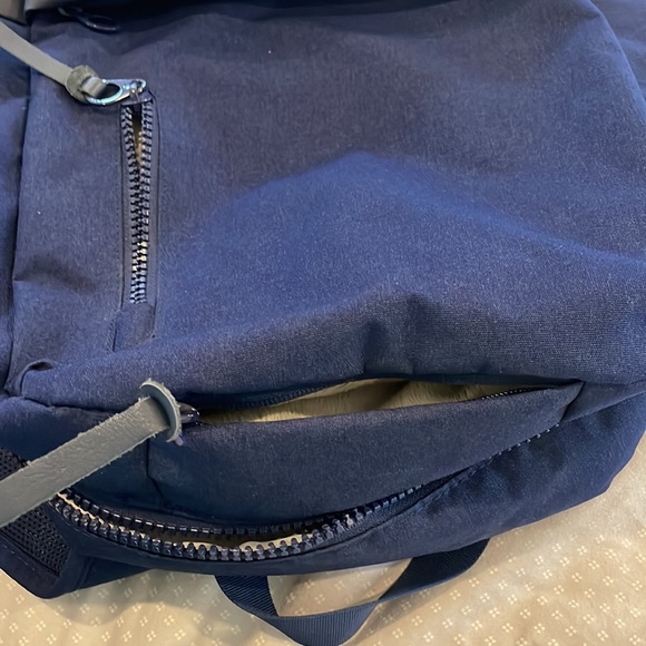 Incase Compass Backpack with flight Nylon - Picture 4 of 5